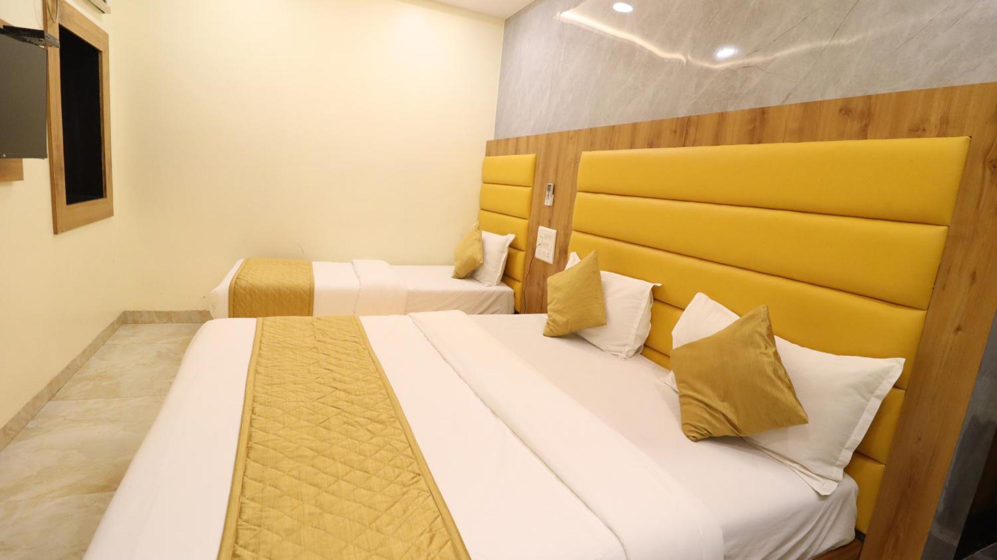 Hotel National - Grant Road Βομβάη Εξωτερικό φωτογραφία