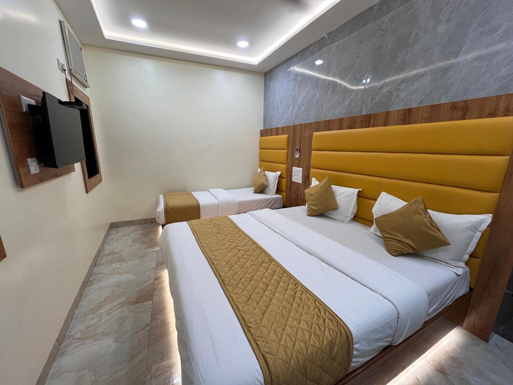 Hotel National - Grant Road Βομβάη Εξωτερικό φωτογραφία