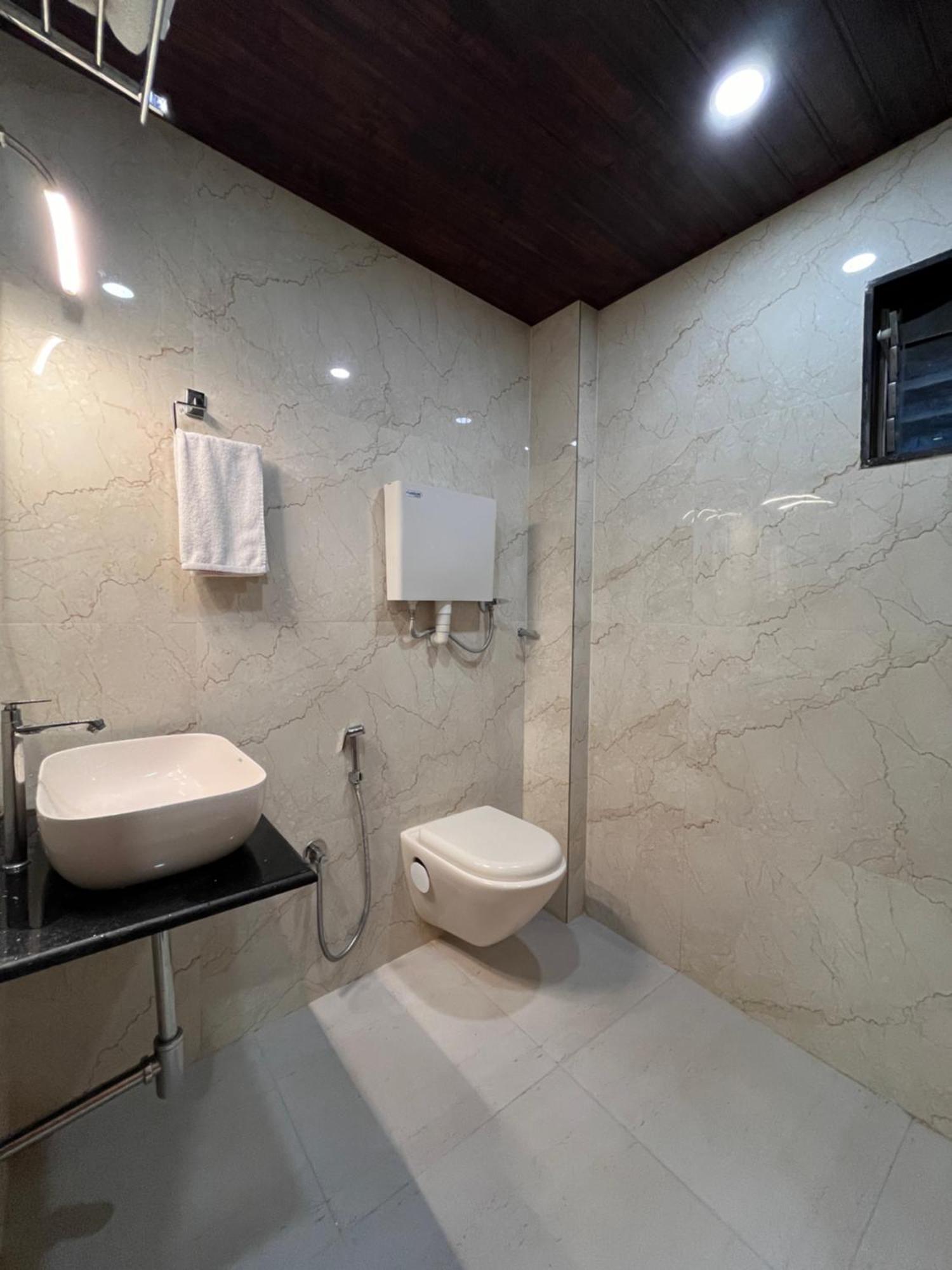 Hotel National - Grant Road Βομβάη Εξωτερικό φωτογραφία