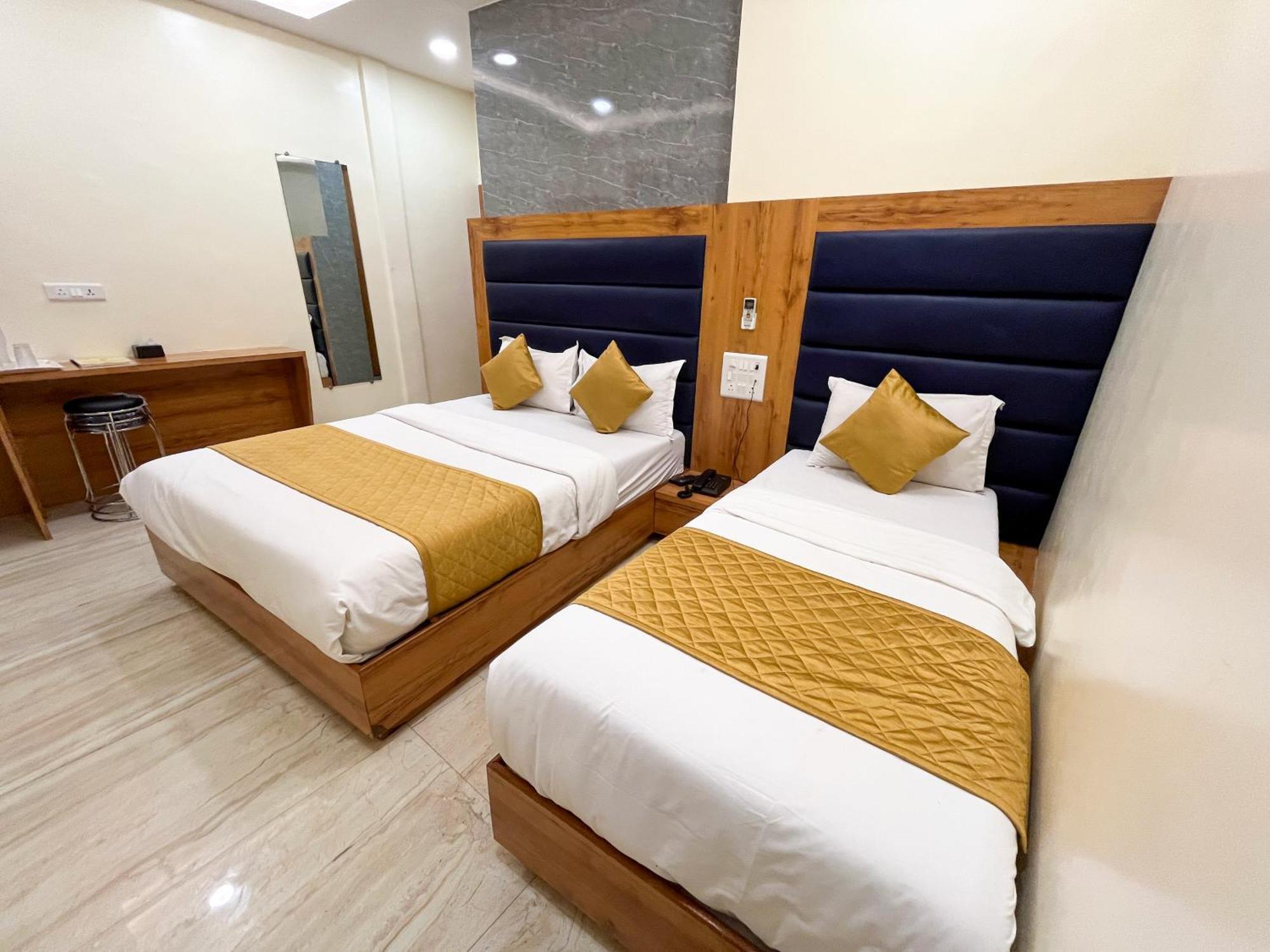 Hotel National - Grant Road Βομβάη Εξωτερικό φωτογραφία
