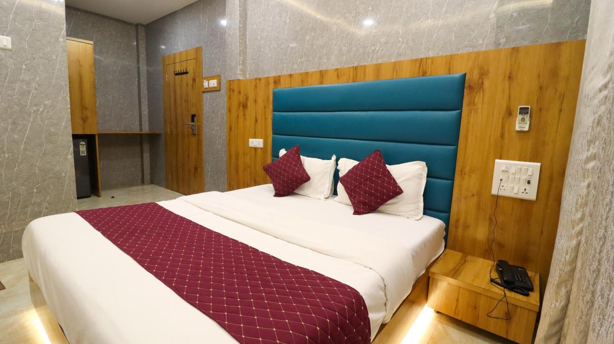 Hotel National - Grant Road Βομβάη Εξωτερικό φωτογραφία
